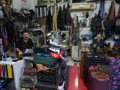 Okul Sezonu Ve Yağmurlar Tamircilerin Yüzünü Güldürdü