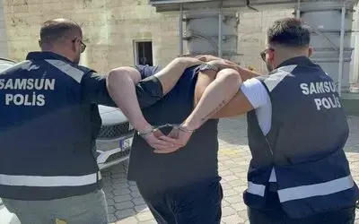 Aranan Şahıs Saklandığı Gardıropta Yakalandı