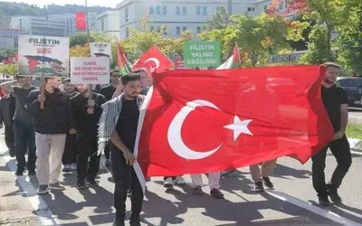 ODÜ’de, Filistin Ve Doğu Türkistan’daki Zulme Karşı Yürüyüş Yapıldı