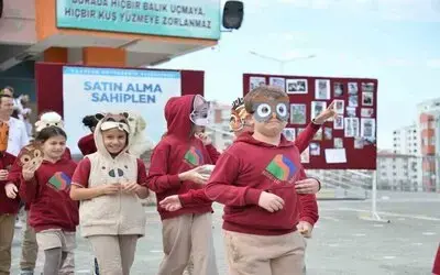 Miniklere Hayvan Sevgisini Aşıladılar