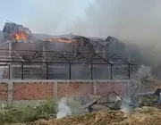 Vezirköprü'de Kaynak Kıvılcımı Samanlığı Yaktı