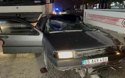 Tekkeköy'de 4 Araçlı Zincirleme Kaza: Anne Ve Oğlu Yaralandı