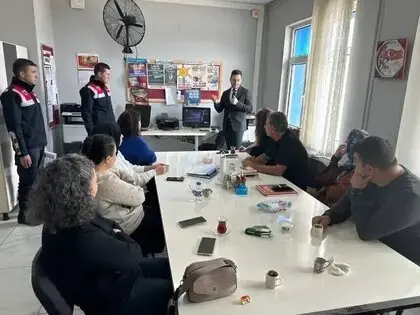 Sinop’ta Öğrenci Ve Öğretmenlere Siber Farkındalık Eğitimi