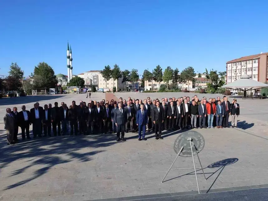 Bafra’da 19 Ekim Muhtarlar Günü kutlandı
