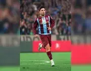 Trendyol Süper Lig: Trabzonspor: 1 - Beşiktaş: 0 (İlk Yarı)