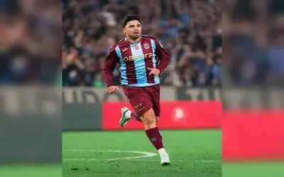 Trendyol Süper Lig: Trabzonspor: 1 - Beşiktaş: 0 (İlk Yarı)