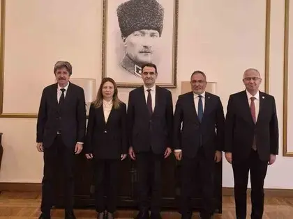 OMÜ Heyeti Pekin’de Türkiye-Çin Akademik İş Birliklerini Görüştü
