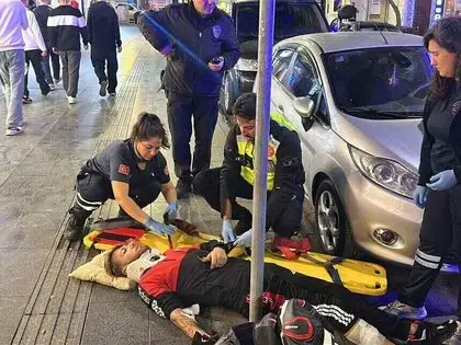 İki Otomobilin Arasından Geçerken Kaza Yapan Motosiklet Sürücüsü Yaralandı