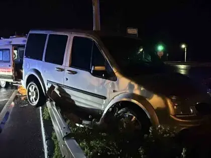 Rize’de Ambulans İle Hafif Ticari Araç Çarpıştı: 5 Hafif Yaralı