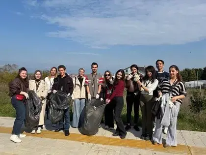 Üniversiteli Gençlerden Sinop’ta Doğaya Anlamlı Dokunuş