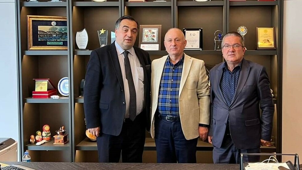 Ufuk Saral’dan Bafra Osb’deki İş İnsanlarına Ziyaretler