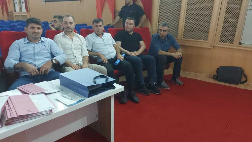 Sebze Üreticileri Halcilerden Alacaklarını İstiyor